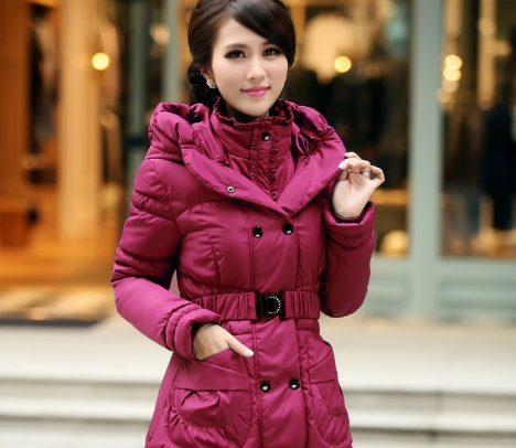 Photoshop简单几步将蓝色衣服变成紫红色,PS教程,素材中国 sccnn.com