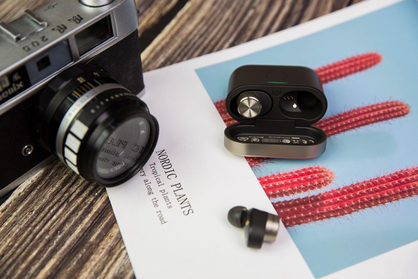 无线蓝牙耳机怎么连接电脑？win10电脑连接蓝牙耳机的方法在此！